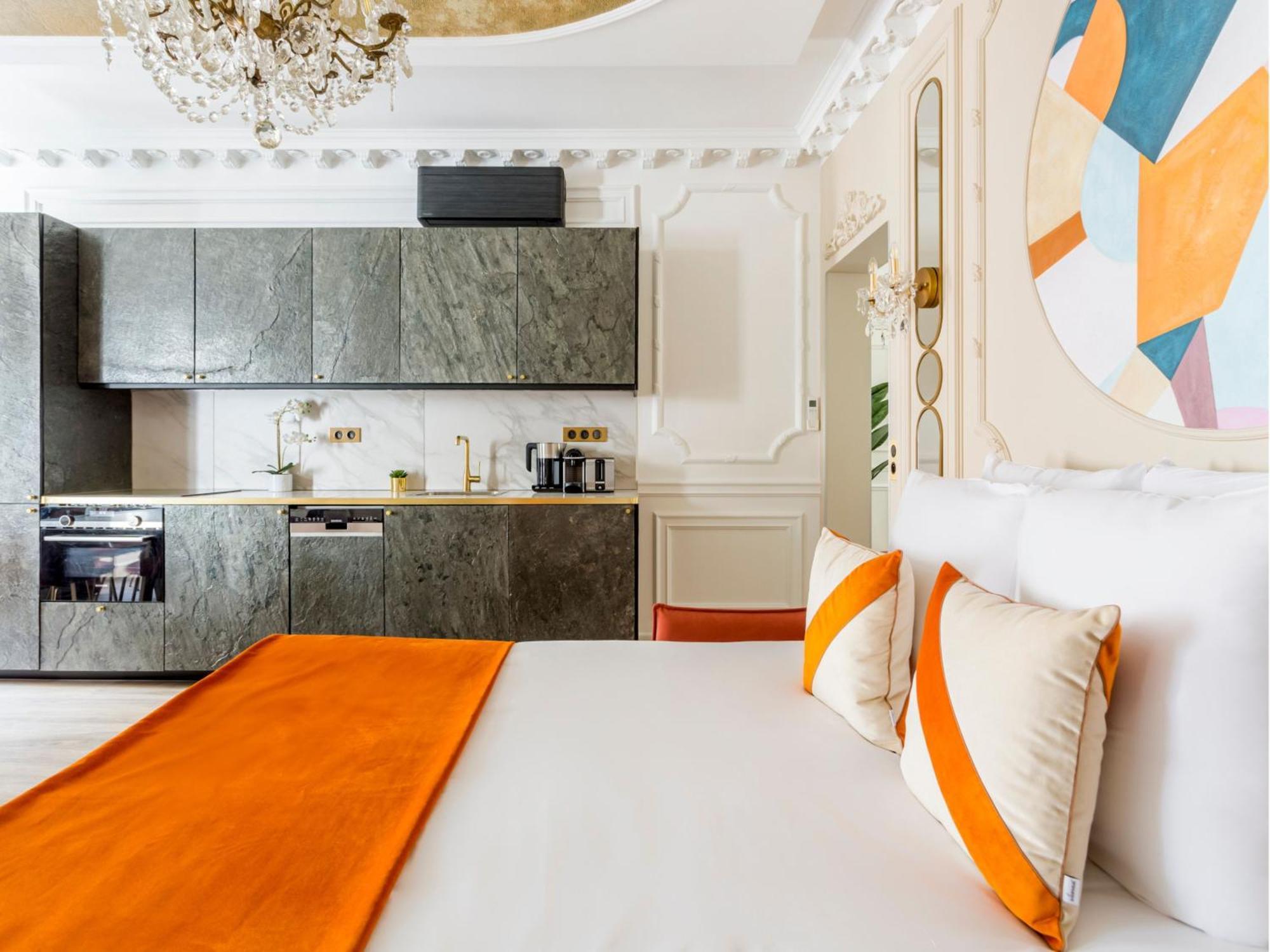 Merveil - Luxury - Champs Elysees - Boissy Parijs